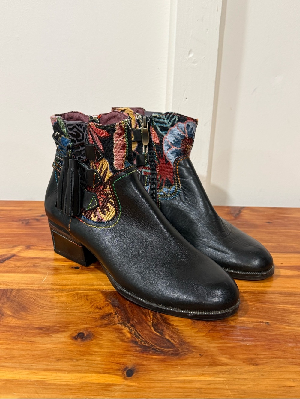L'Artiste by Spring Step Live Leather Bootie w/ Tapestry Accenting